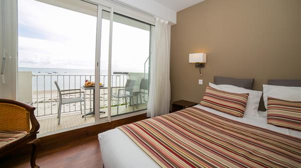 Chambres familiales avec vue mer à l'hotel de la Plage Saint Pierre Quiberon en Bretagne Sud